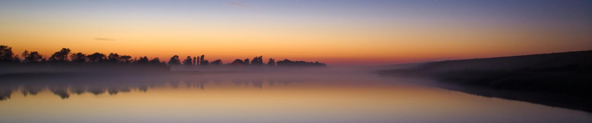 Bild-Nacht-See-blau-Orange-EvgeniT-Pixabay__COPY__COPY__COPY__COPY__31